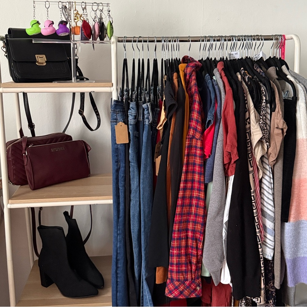 Shesdicey Going Live!! Clothing Live Show Notification Listing - Picture 6 of 6